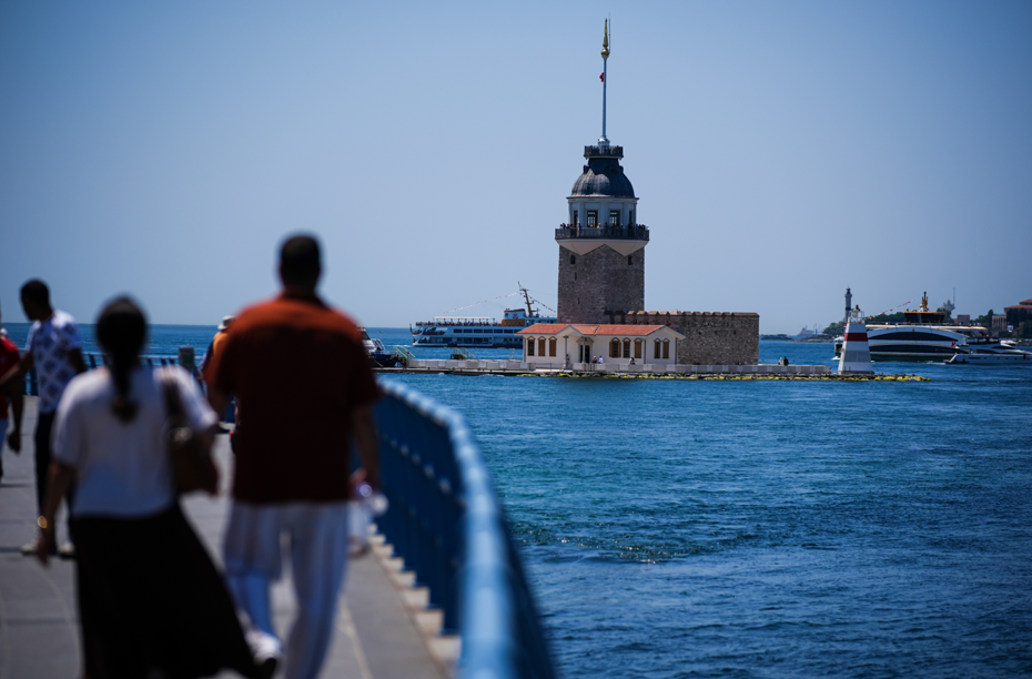 İstanbul'da Gündüz Sıcaklıkları Geceye Göre 10 Derece Düşüyor, Hava Durumu Güncelledi