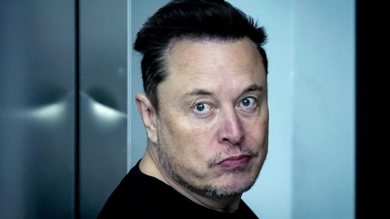 Elon Musk, 56 milyar dolarlık maaş paketi için hissedarların desteğini kazandı