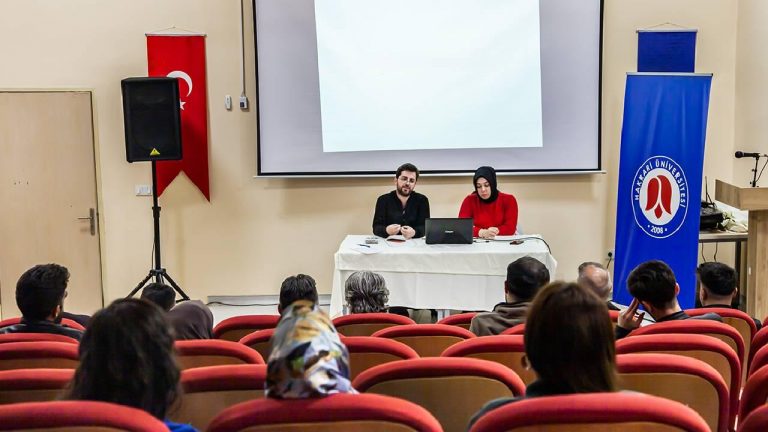 Hakkari’de iş yerinde ruh sağlığının korunmasına ilişkin seminer düzenlendi
