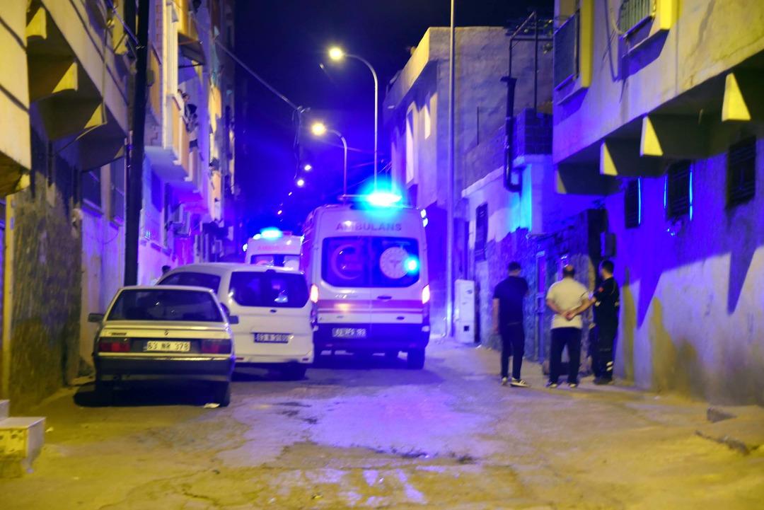 Polis