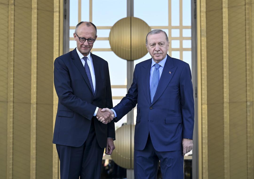 Almanya Başbakanı Merz Türkiye'de: Cumhurbaşkanı Erdoğan kendisini resmi törenle karşıladı 17