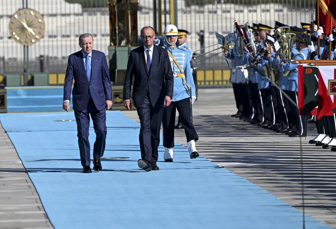 Almanya Başbakanı Merz Türkiye'de: Cumhurbaşkanı Erdoğan kendisini resmi törenle karşıladı 6