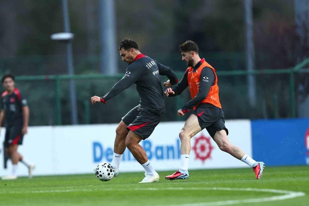 Milli takım, Bulgaristan maçı hazırlıklarına devam etti! 2